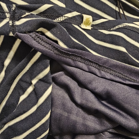 Simply Southern NWT sequin tee M - Picture 6 of 6